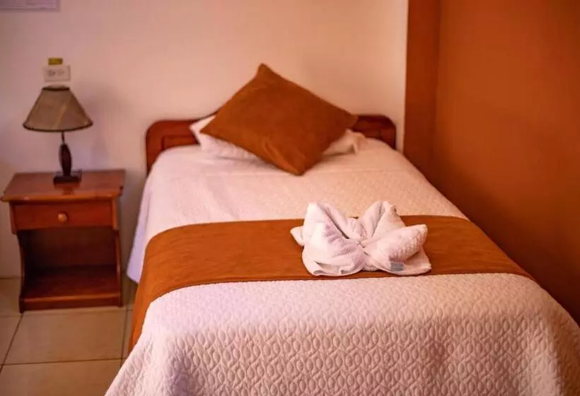 Majatalo Hostal Gladismar