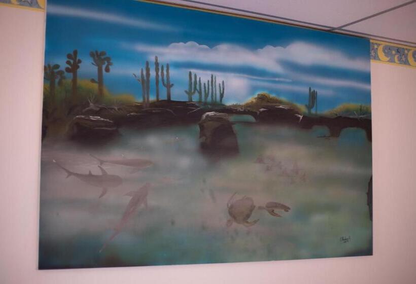 بنسيون Hostal Gladismar