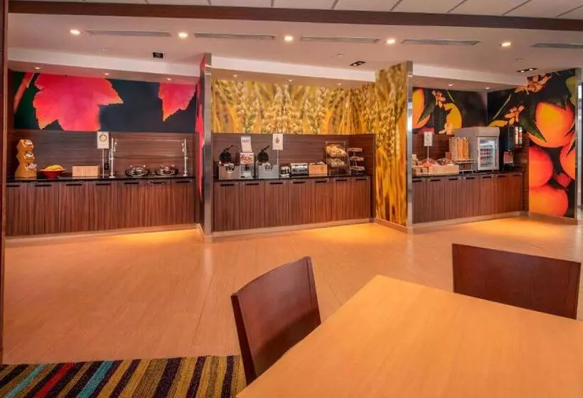 Hotelli Fairfield Inn & Suites By Marriott Harrisburg International Airport