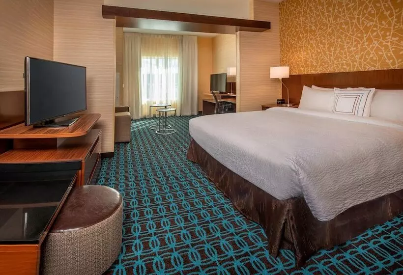 Hotelli Fairfield Inn & Suites By Marriott Harrisburg International Airport