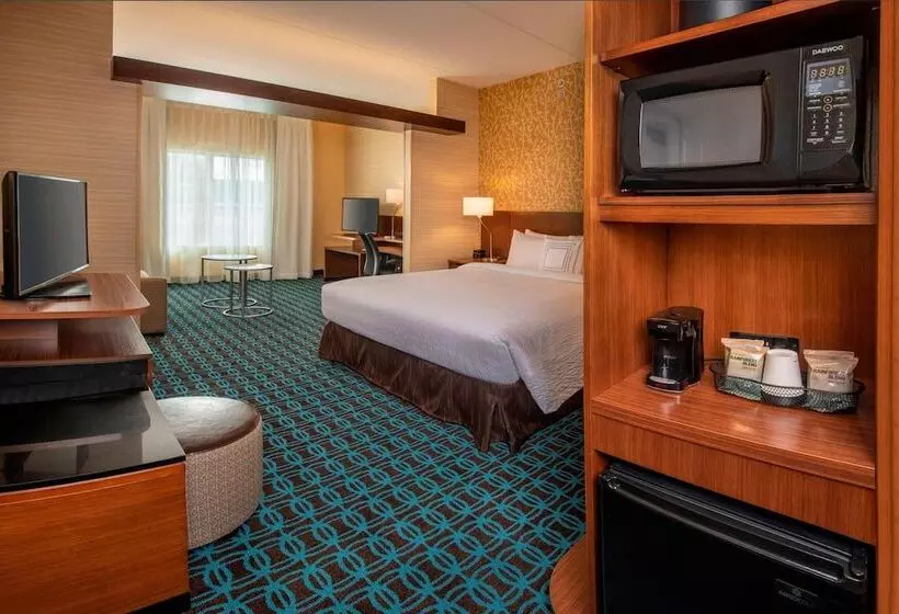 Hotelli Fairfield Inn & Suites By Marriott Harrisburg International Airport