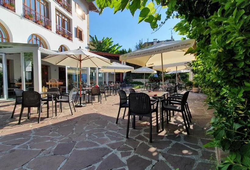 بنسيون Hostal Ansonea