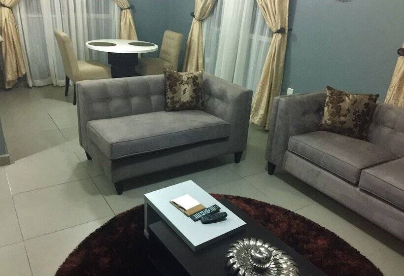 پانسیون Nigus House