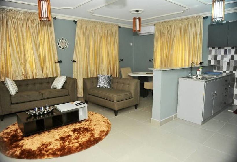 پانسیون Nigus House