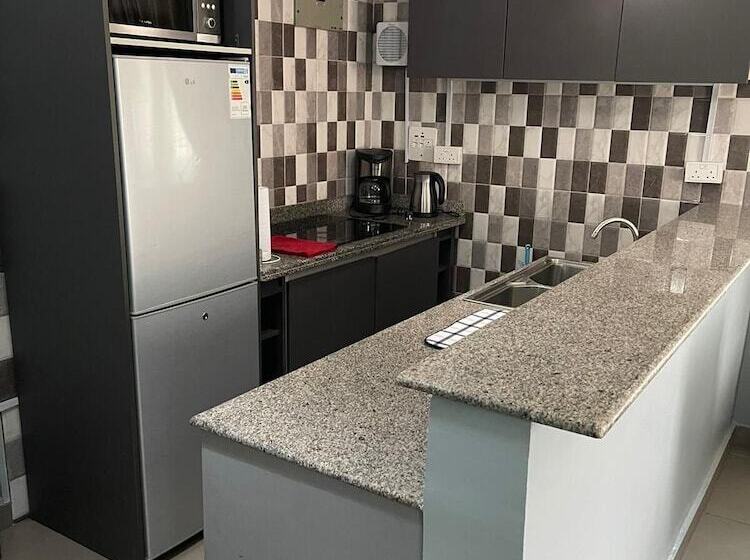 پانسیون Nigus House