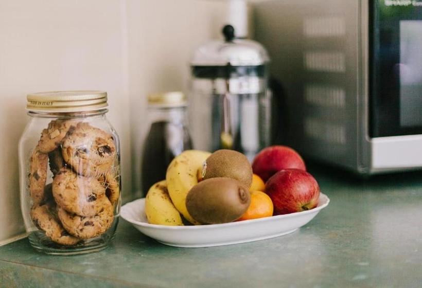 膳宿费 Studio On Petley