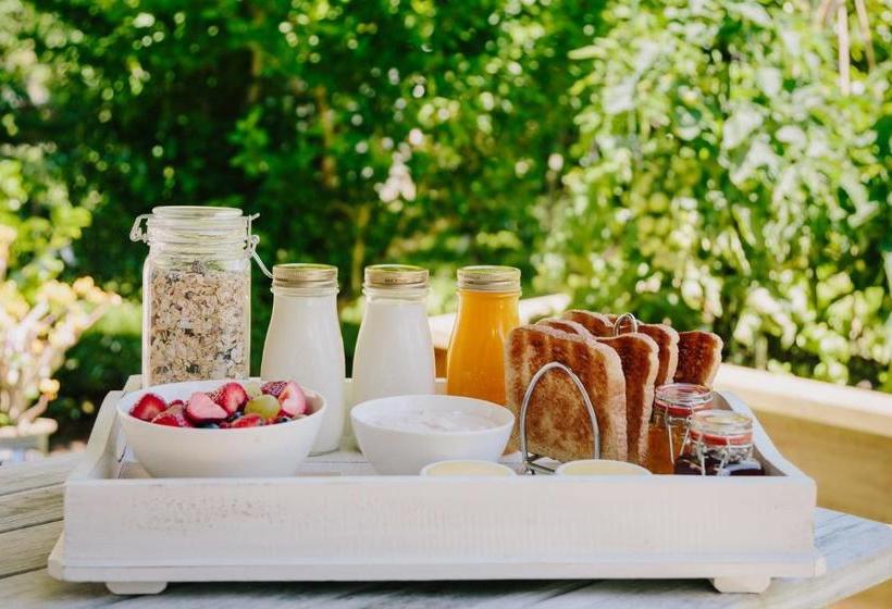 膳宿费 Studio On Petley