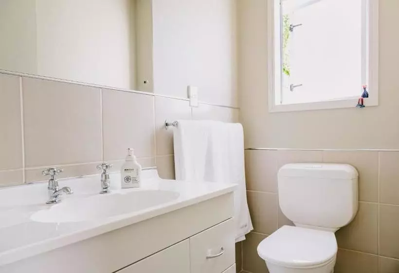 Majatalo Studio On Petley