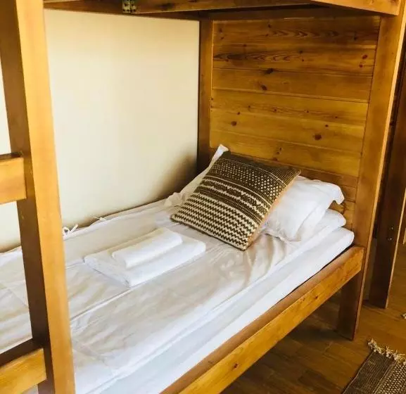 پانسیون Summit Guest House