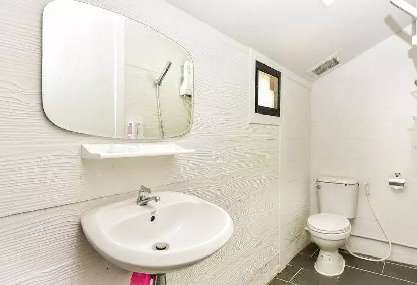 ペンション Nana River Kaeng Krachan