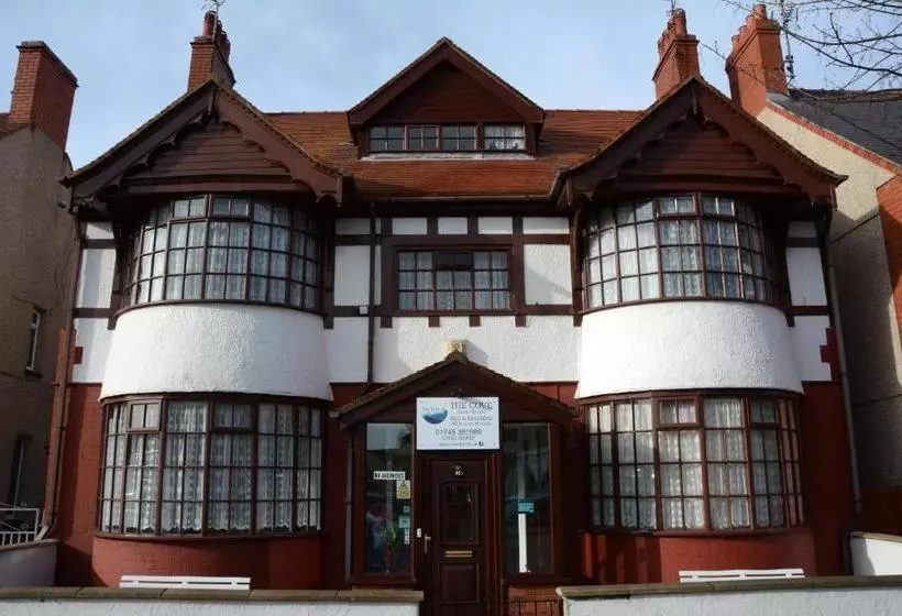 Majatalo The Cove Guest House