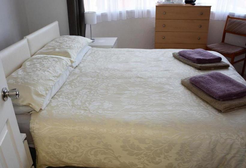 膳宿费 The Cove Guest House