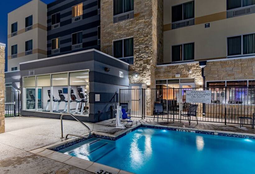 בית מלון כפרי Fairfield Inn & Suites By Marriott Terrell