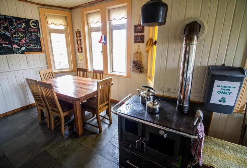 Pension 13 Lunas Hostel