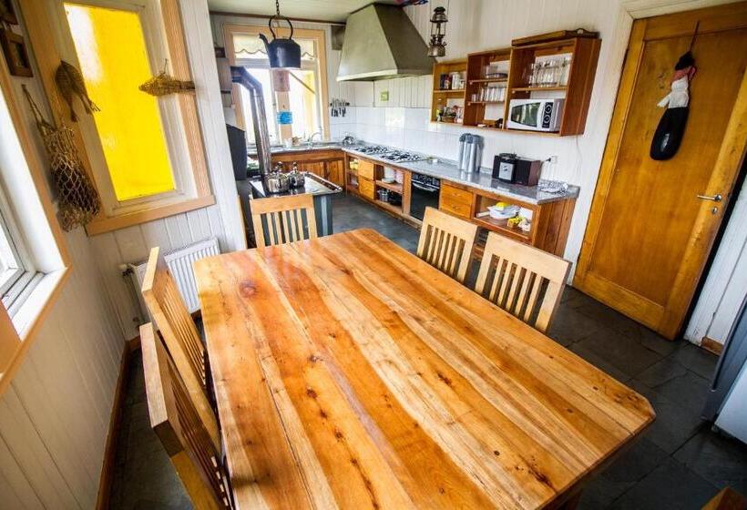 Pension 13 Lunas Hostel