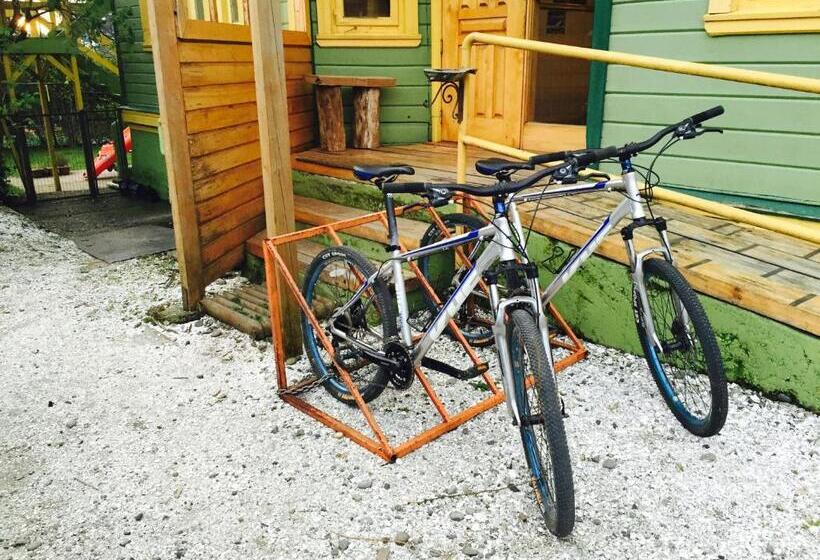 Pension 13 Lunas Hostel