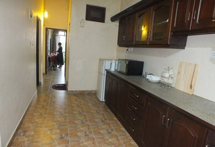 بنسيون Hillsview Rest And Guest House