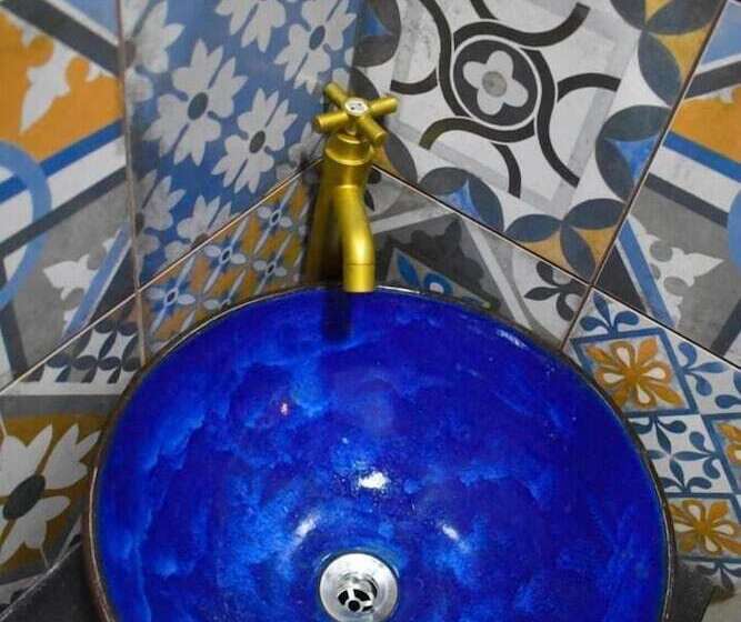 پانسیون Hostal Sole