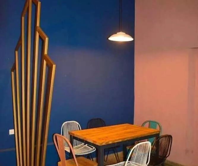 پانسیون Hostal Sole