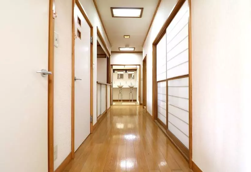 Majatalo Tokiwa   Kamakura Backpackers