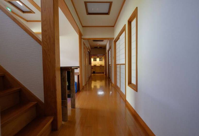 ペンション Tokiwa Kamakura Backpackers