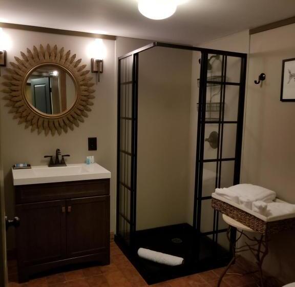 فندق China Creek Cottages