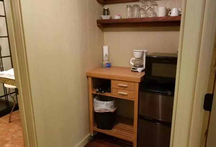 Hotelli China Creek Cottages