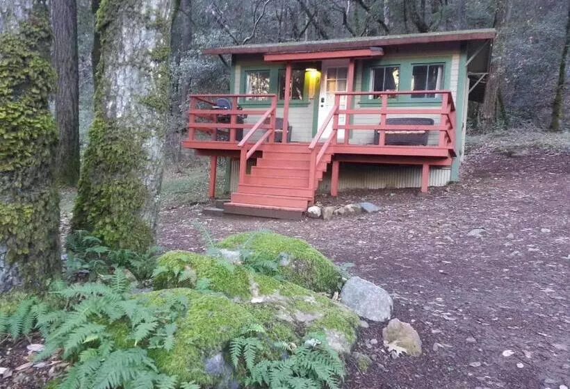 Hotelli China Creek Cottages