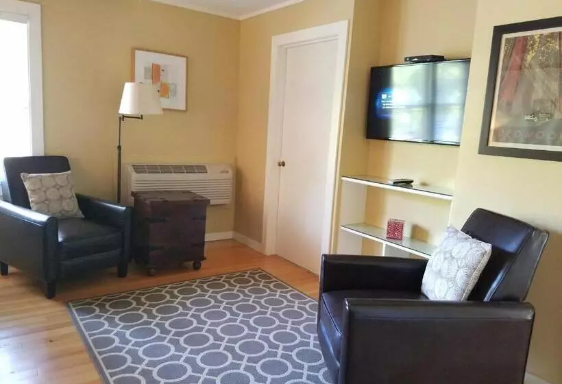 Hotelli China Creek Cottages