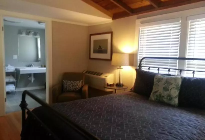 Hotelli China Creek Cottages