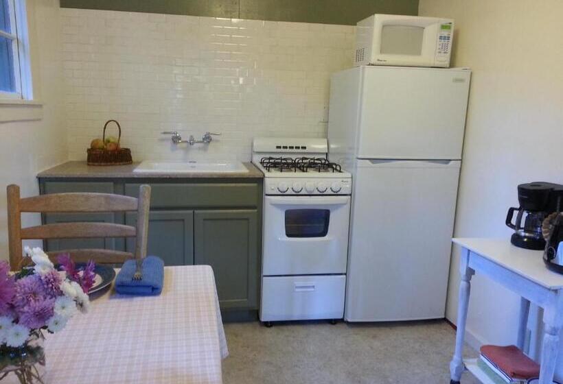 فندق China Creek Cottages