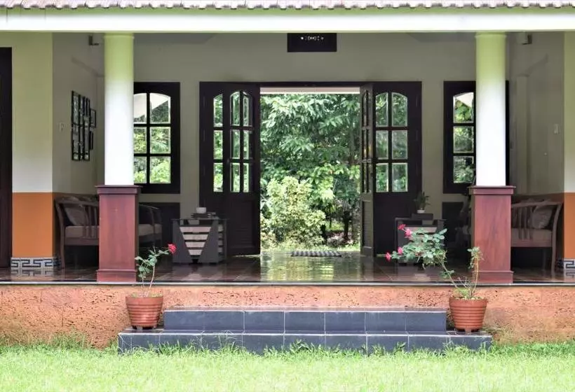 ペンション 3 Hills County Resort Wayanad
