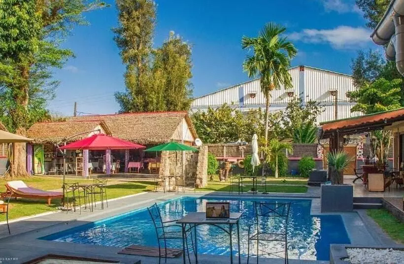 مسافرخانه La Maison