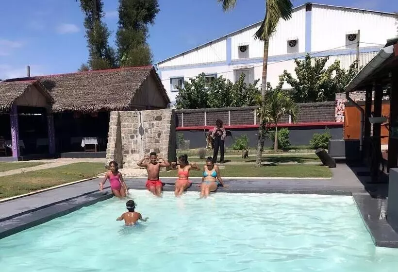 مسافرخانه La Maison