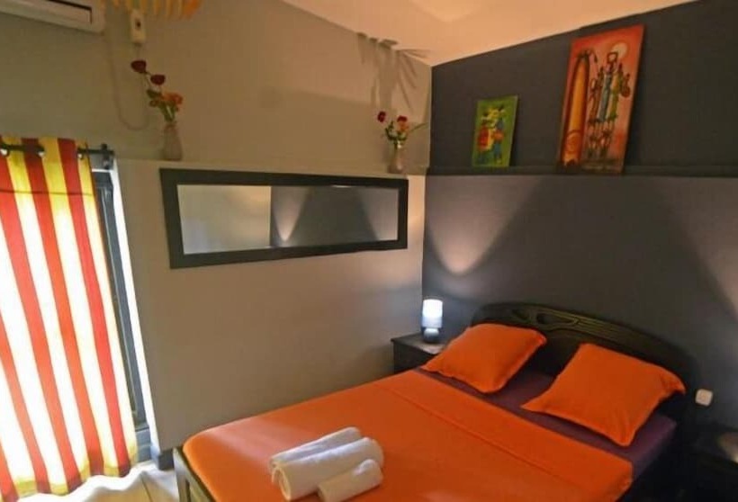 مسافرخانه La Maison