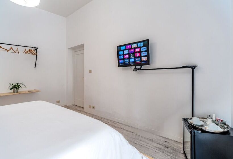 Pensjonat Smoorooms Ostiense