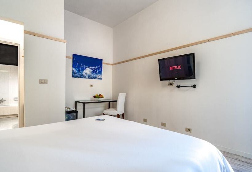 Pensjonat Smoorooms Ostiense