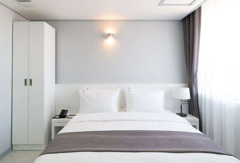 Hotel Incheon Airport Legend