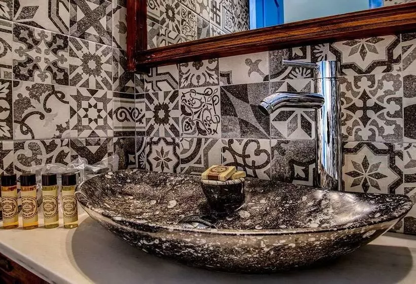 Majatalo Hostal Sahaba Zahora