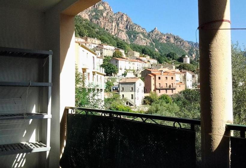 ユースホステル Chez Marie