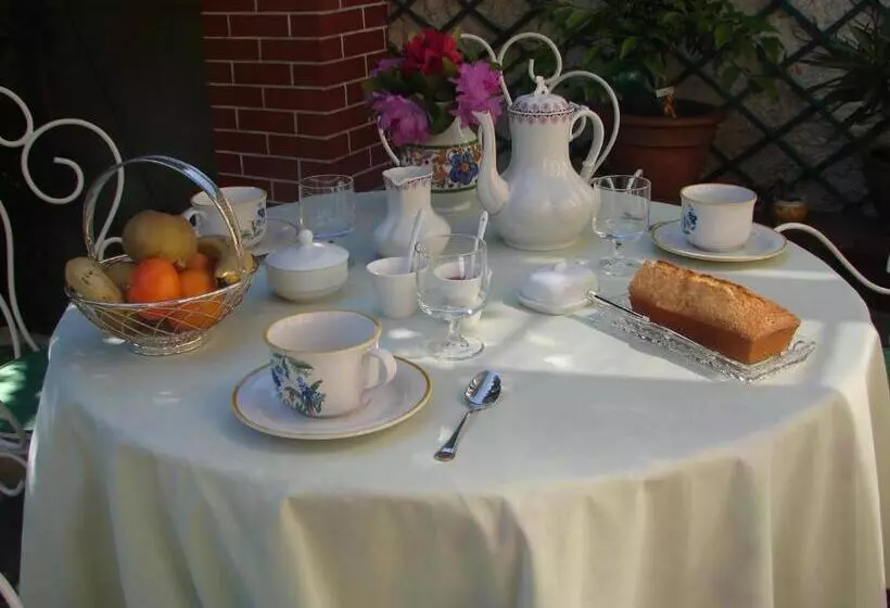 ベッドアンドブレックファースト Le Cottage Bnb Chambres Dhotes Paris Saclay