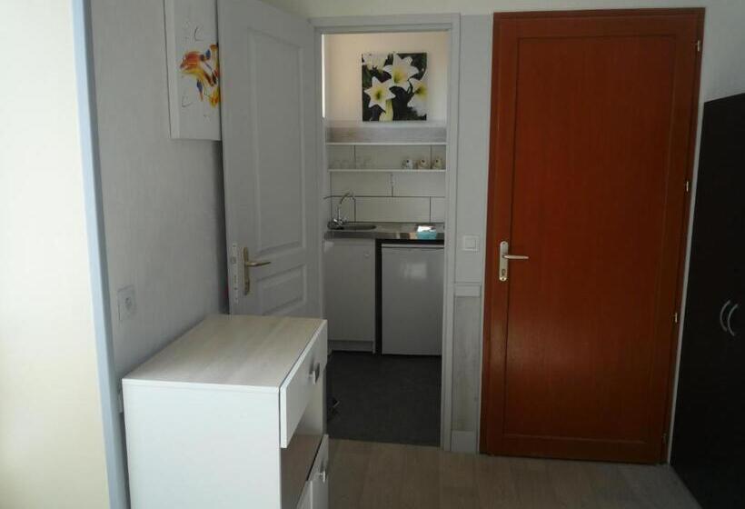 Отель Au Relais Du Parc De Millevaches