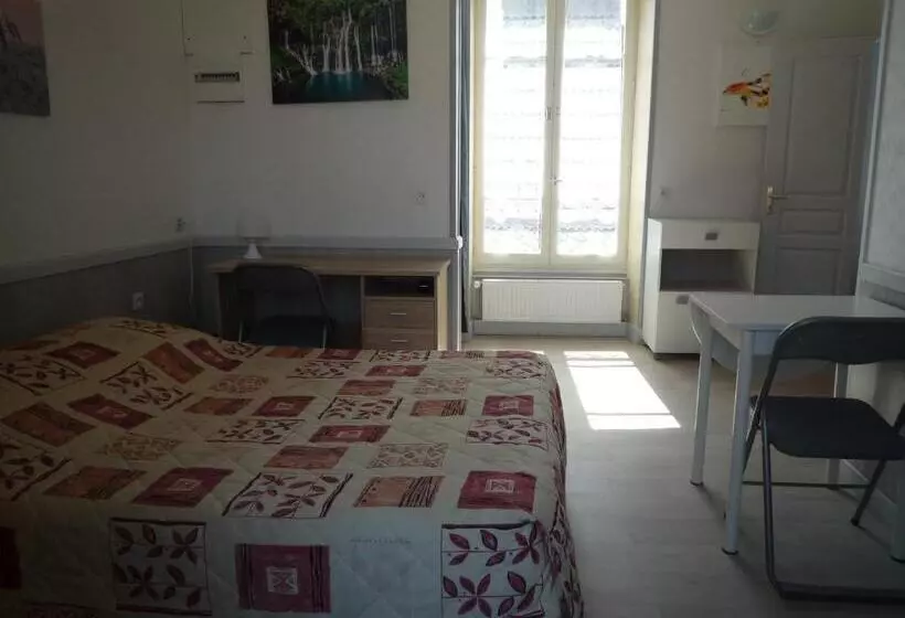 ホテル Au Relais Du Parc De Millevaches