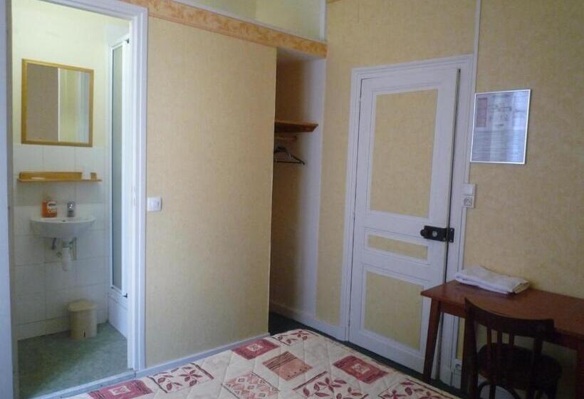 Отель Au Relais Du Parc De Millevaches