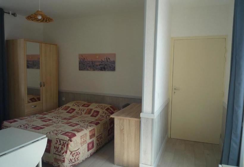 Отель Au Relais Du Parc De Millevaches