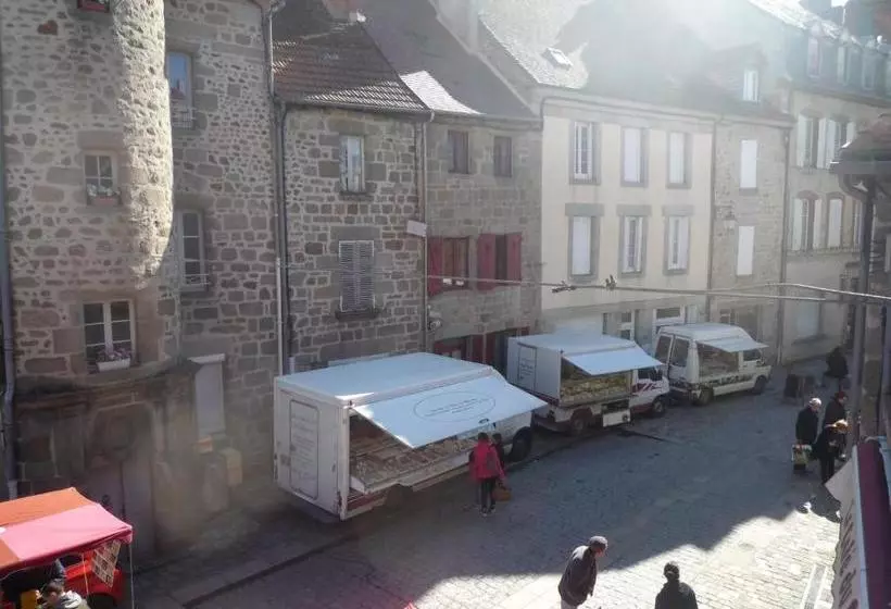 ホテル Au Relais Du Parc De Millevaches