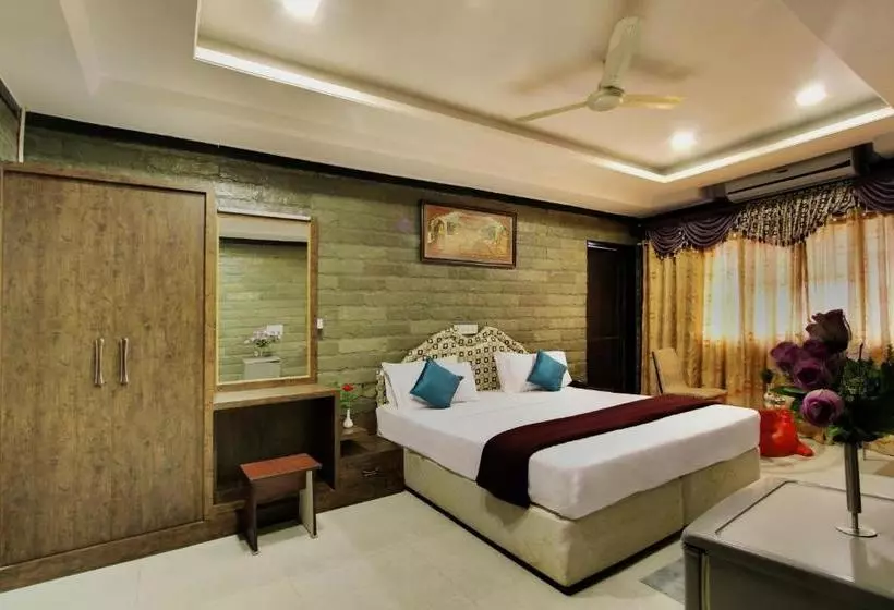 Hotel Heritage Inn