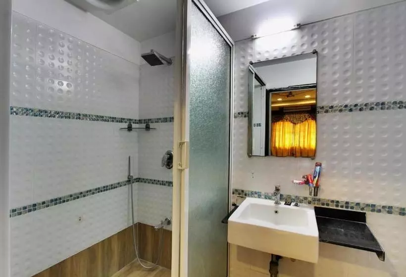 Hotel Heritage Inn