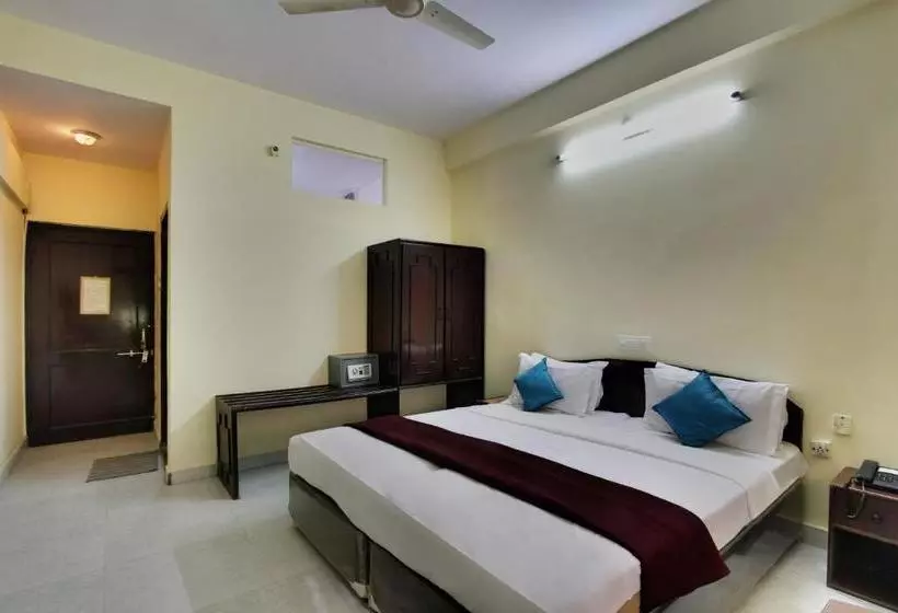 Hotel Heritage Inn
