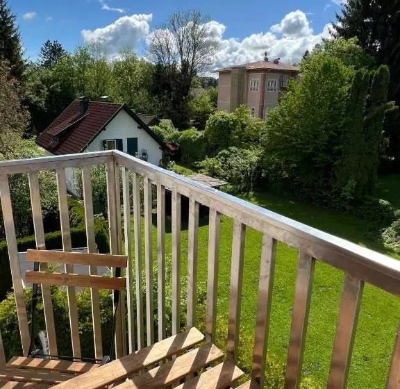 ベッドアンドブレックファースト Seebär Velden